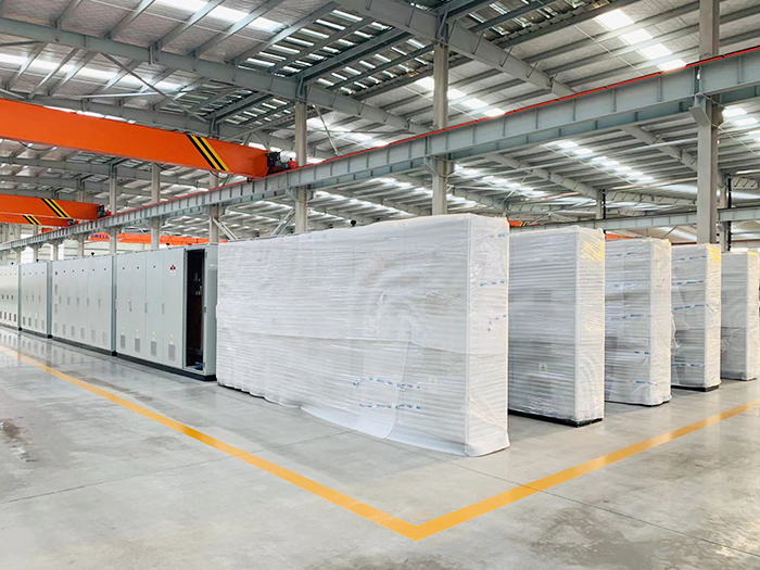 二期廠房內(nèi)電柜